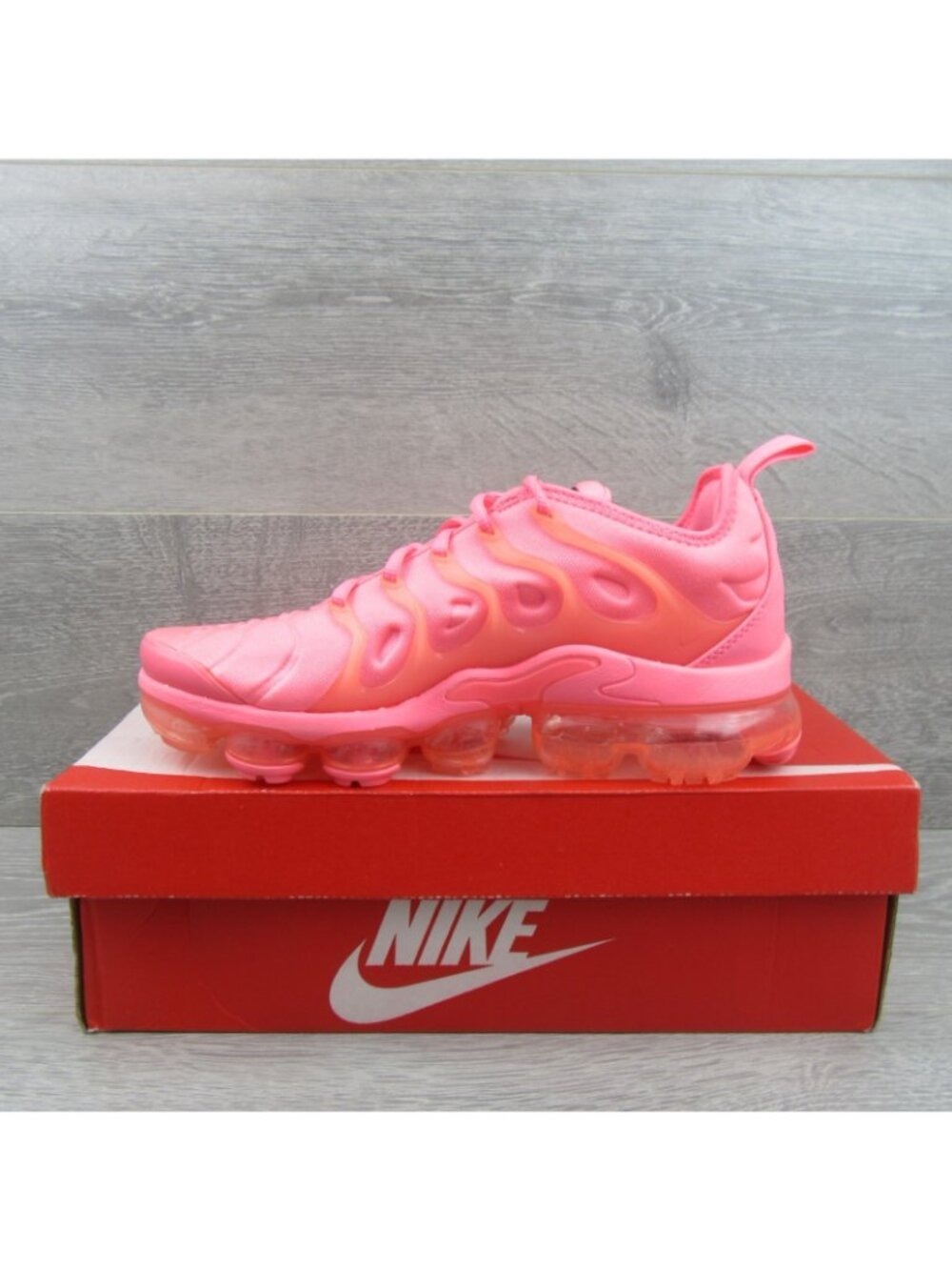 Nike Air Vapormax Plus Bubblegum Pink Women's Size 7.5 Shoes NEW - Picture 3 of 16